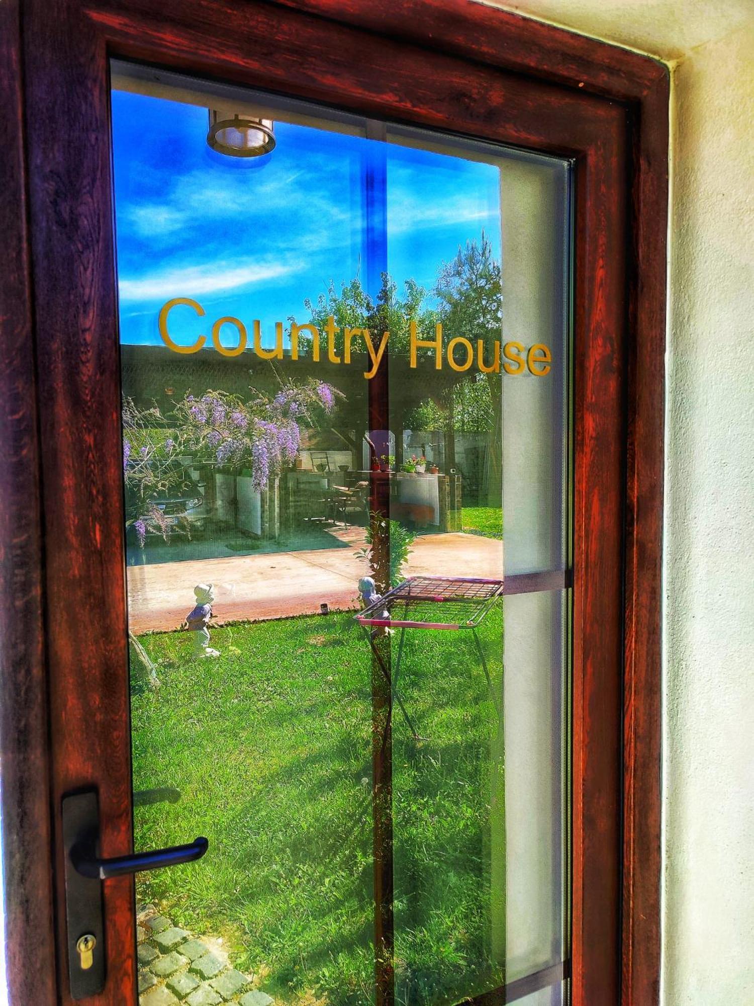 Courtyard Studio أرادايا المظهر الخارجي الصورة